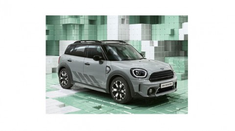 この遊び心、飼い慣らせるか。TAME THE PLAYFUL SPIRIT.