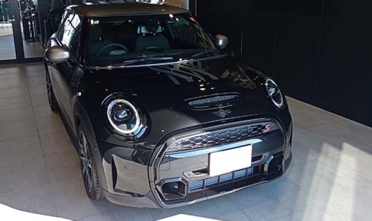 3 ドア クーパーシャドー エディション(限定車)