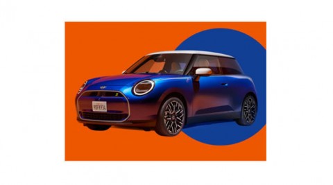 7月のMINI豊橋は、なんとEV販売比率が約50%でした!
